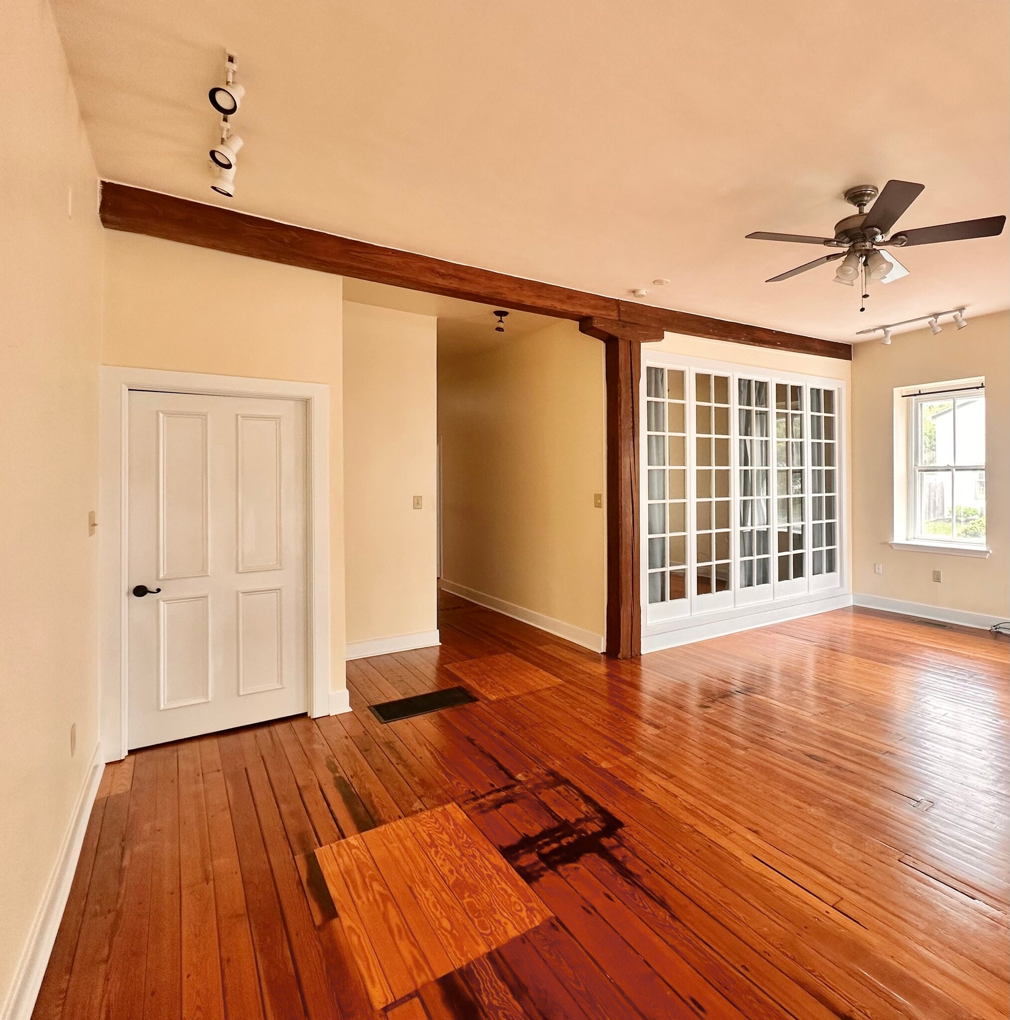 Living room looking toward bedroom - 1301 W Strasburg Rd
