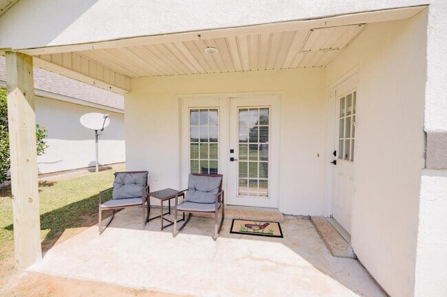 Building Photo - 46 Humphery Ln