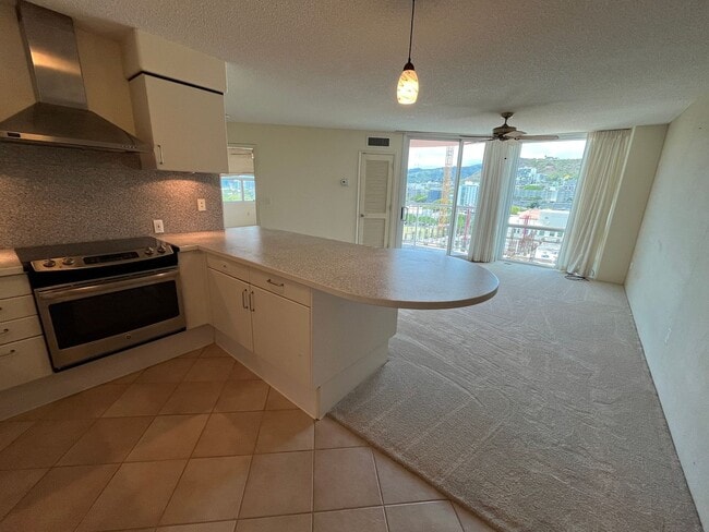 Building Photo - One Archer Lane - 2 bedrooms, 2 full bathr...