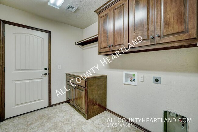 Building Photo - 232 SW 169th St