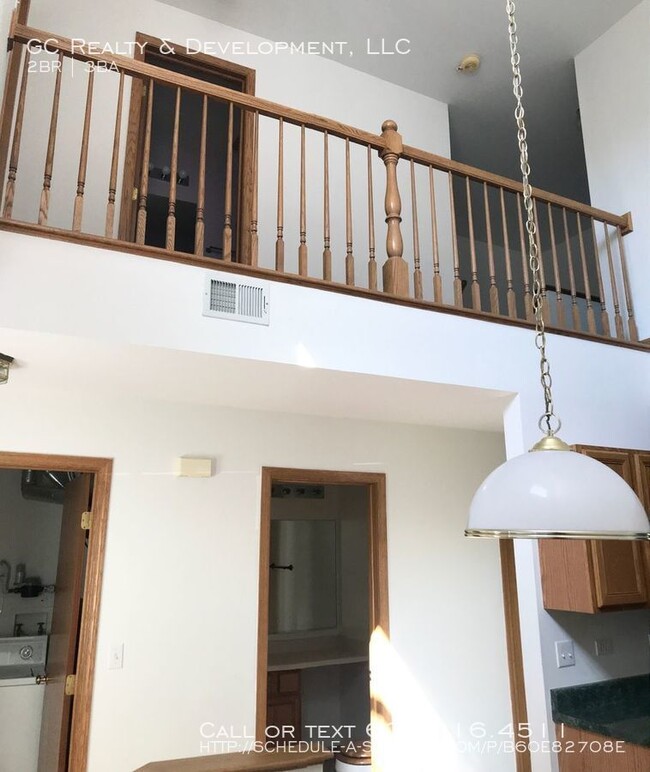 Building Photo - 1686 Mansfield Ct