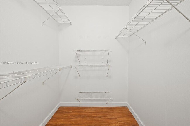 Building Photo - 1017 NW 124th Ave