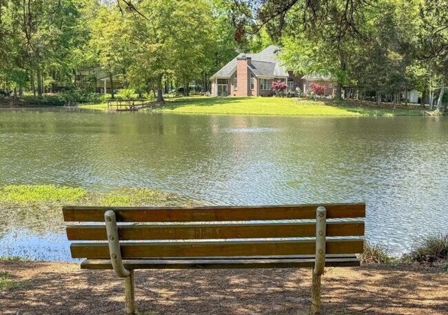 Building Photo - 7417 Shadowlake Dr