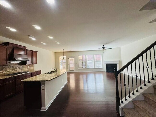 Building Photo - 2450 Northmont Pkwy