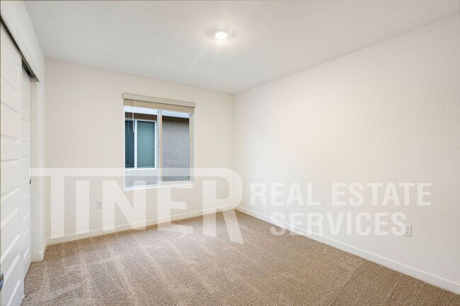 Building Photo - 8540 Anker Wy