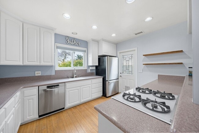 Building Photo - Beautiful 4 Bedroom Home with Smart Features, Entertainer’s Backyard & Attached Garage