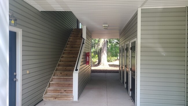 Building Photo - 1007 W Marymont Ln