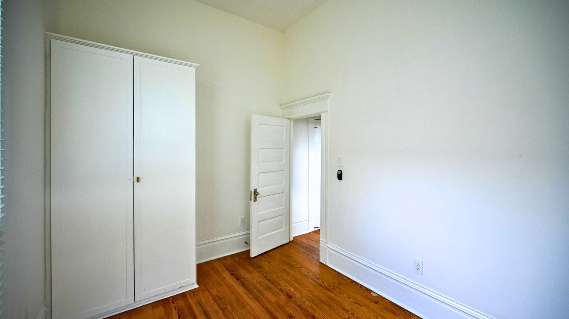 Building Photo - 2510 Nagle St