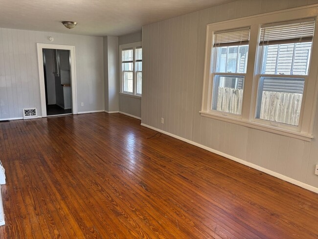 Building Photo - Stylish Two-Story Duplex Living: 2 Beds, 1...