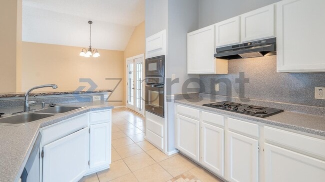 Building Photo - 4315 Lakebend W Dr