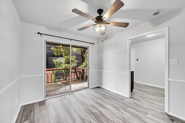 Building Photo - 2902 Airport Rd