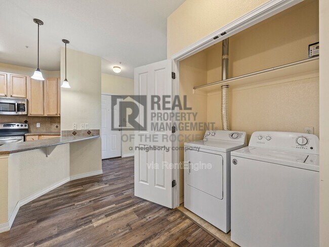 Building Photo - 2133 Krisron Rd