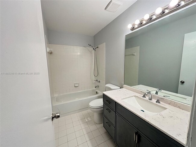 Building Photo - 4805 Pier Dr