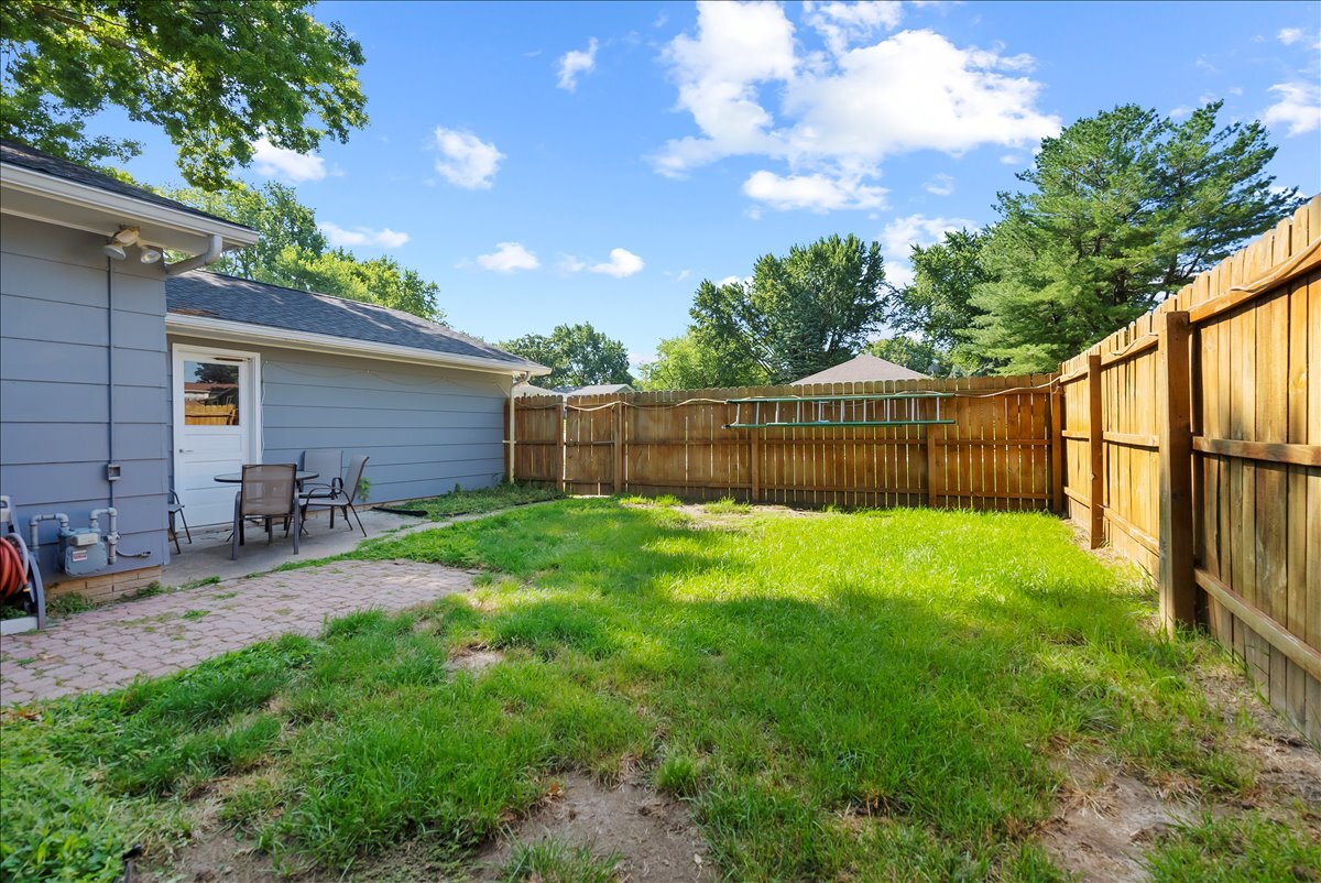 Fenced in Yard - 218 Westbourne Rd