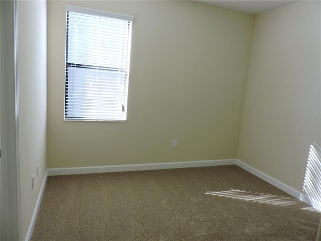 Building Photo - 2337 Aurelius Dr