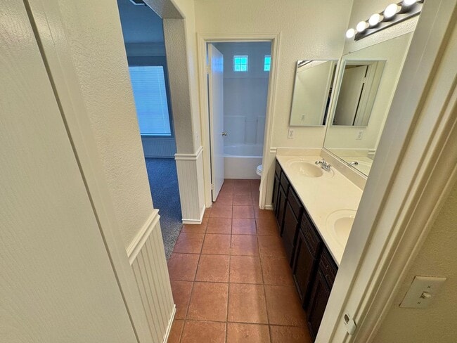 Building Photo - THIS IS A CHARMING TWO-STORY NORTH LAS VEG...