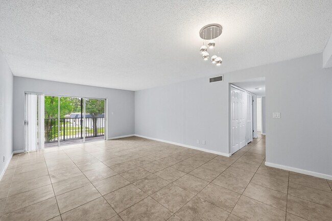 Building Photo - 7541 NW 16th St