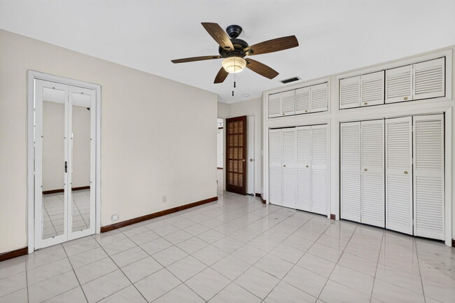 Building Photo - 2060 Tropic Isle
