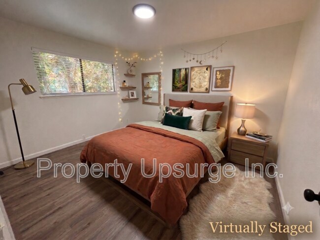 Building Photo - 855 Lakeside Dr