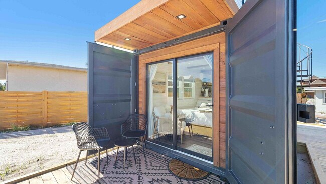 Building Photo - 316 Bream Ave