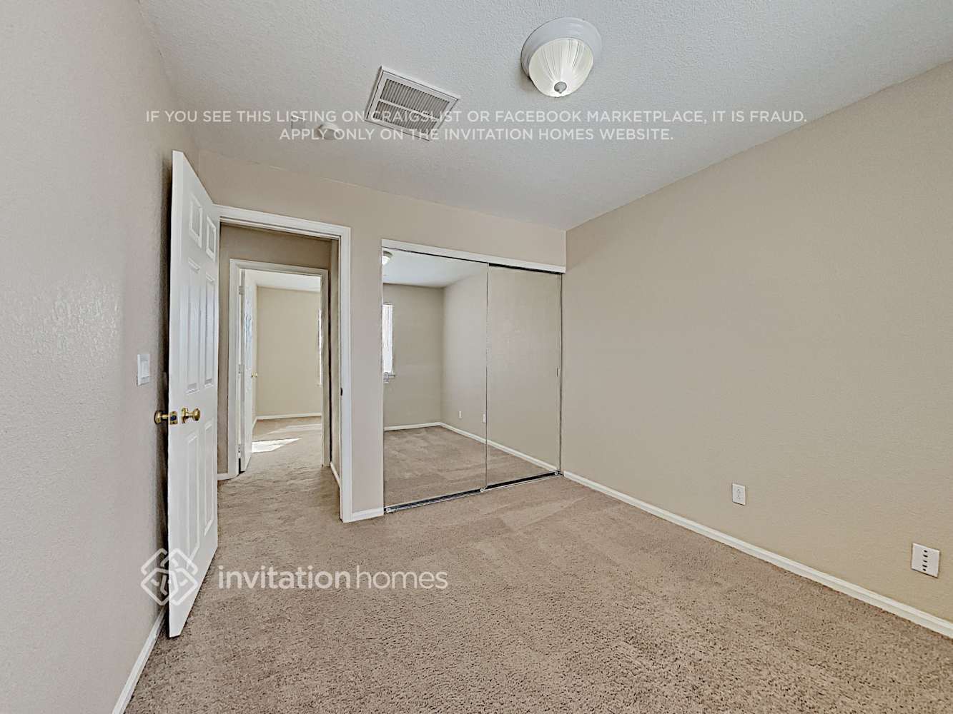 Building Photo - 712 Willow Dr