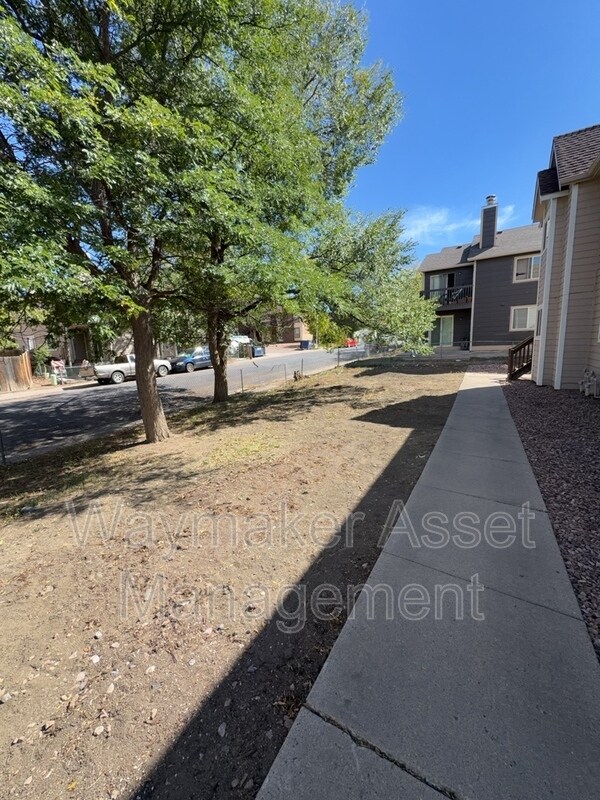 Building Photo - 1161 Mazatlan Cir