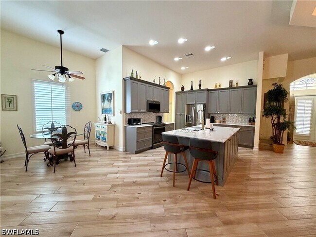 Building Photo - 14508 Sterling Oaks Dr
