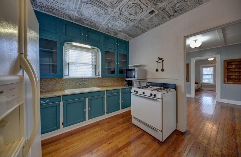 Building Photo - 239 N Monroe St