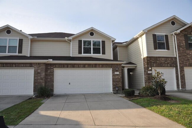 Primary Photo - 12229 Medina Lake Dr