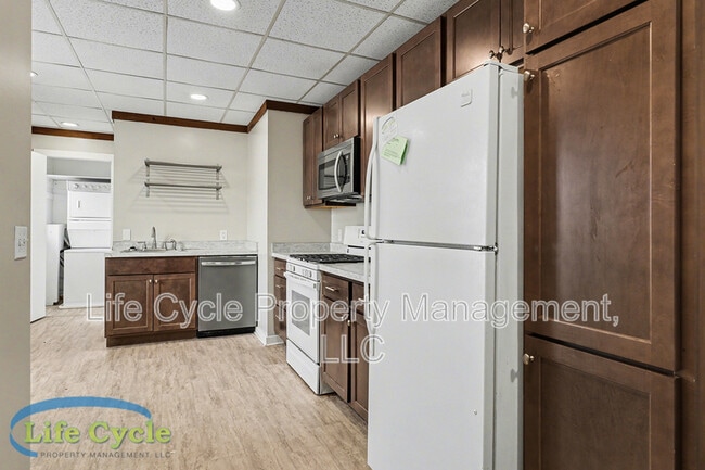 Building Photo - 18 Indiana Ave SW