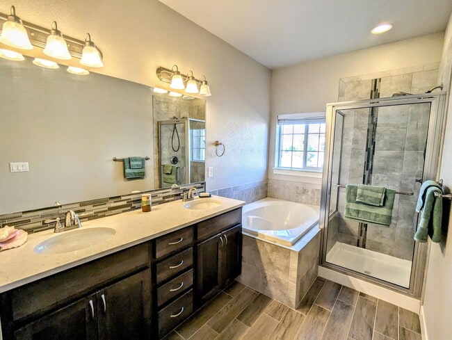 Building Photo - 4903 Northern Lights Dr