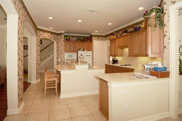 Building Photo - 8617 Orchard Hill Dr