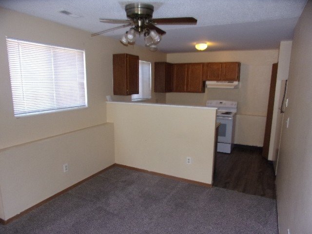 Building Photo - Littleton Ranch Style Home - 2 Bedrooms - ...