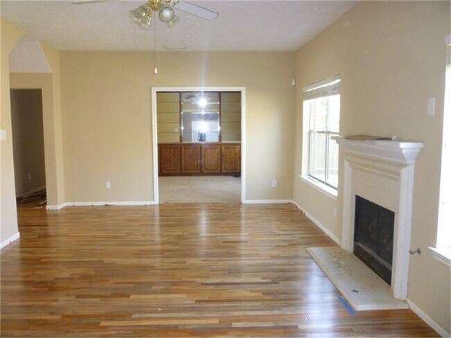 Building Photo - 1123 Elmgrove Park Ln