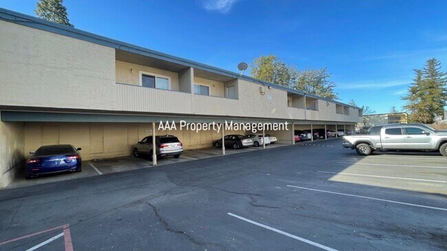 Building Photo - Concord Beautiful remodeled 1 bedroom 1 bath condo! Central location