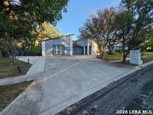 Building Photo - 8410 Shallow Creek Dr