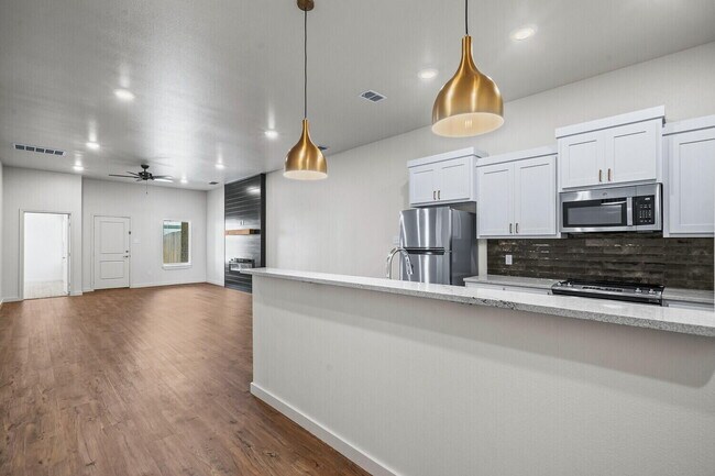 Building Photo - 4108 Trenton Ave