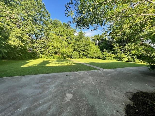 Building Photo - 327 S 4th St