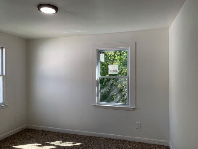 Building Photo - 3 bedroom home on cul-de-sac street