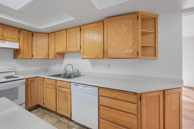 Building Photo - 8566-8568 Wasatch Boulevard East