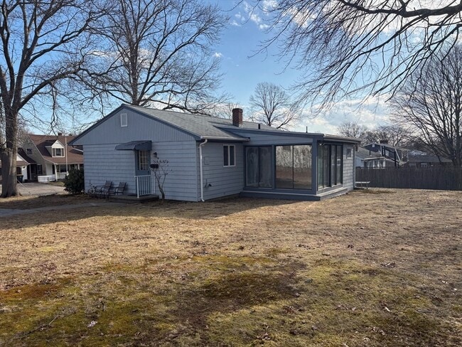 Building Photo - 169 Vermont Ave