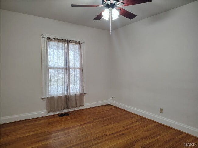 Building Photo - 3246 S Big Bend Blvd