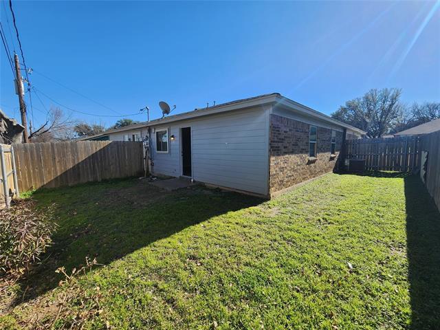 Building Photo - 350 Spring Branch Ln
