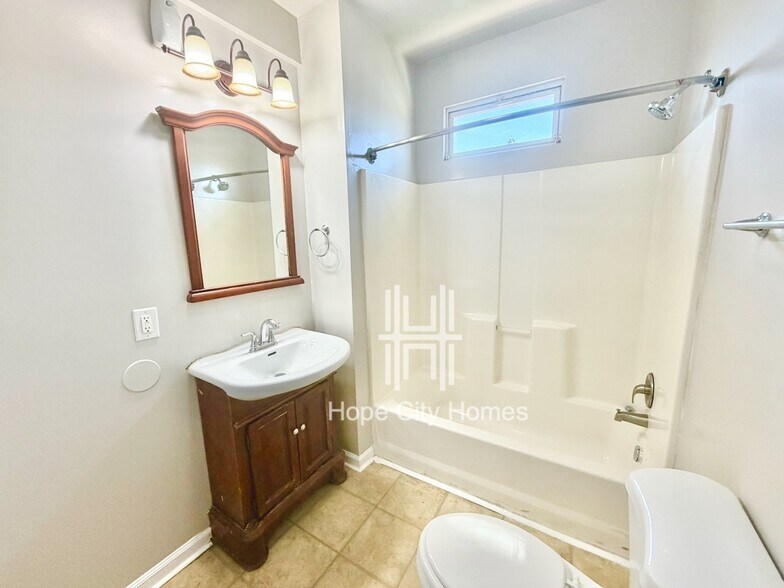 Building Photo - 4304 Garrison Blvd
