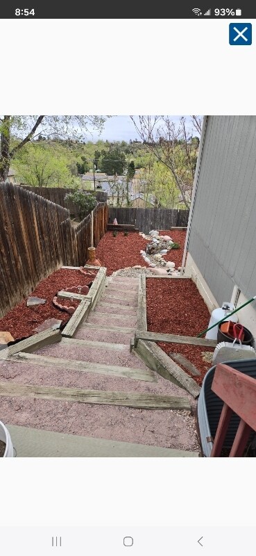 Building Photo - 937 Columbine Ave