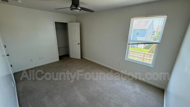 Building Photo - 340 Dunlin Dr