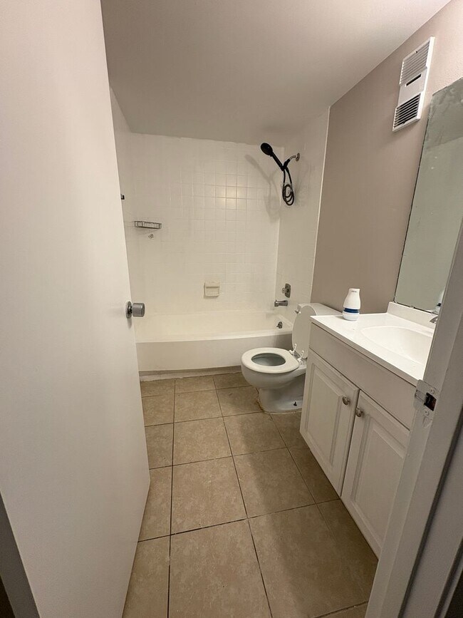 Building Photo - 140 Orchid Woods Ct