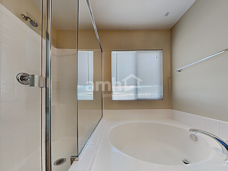 Building Photo - 6594 Grumio Ct