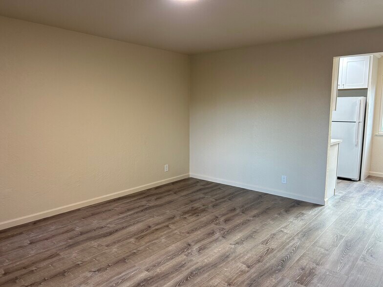 Building Photo - 833 Taylor St