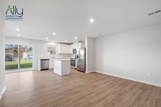 Building Photo - 44 Sophie Kathryn Dr